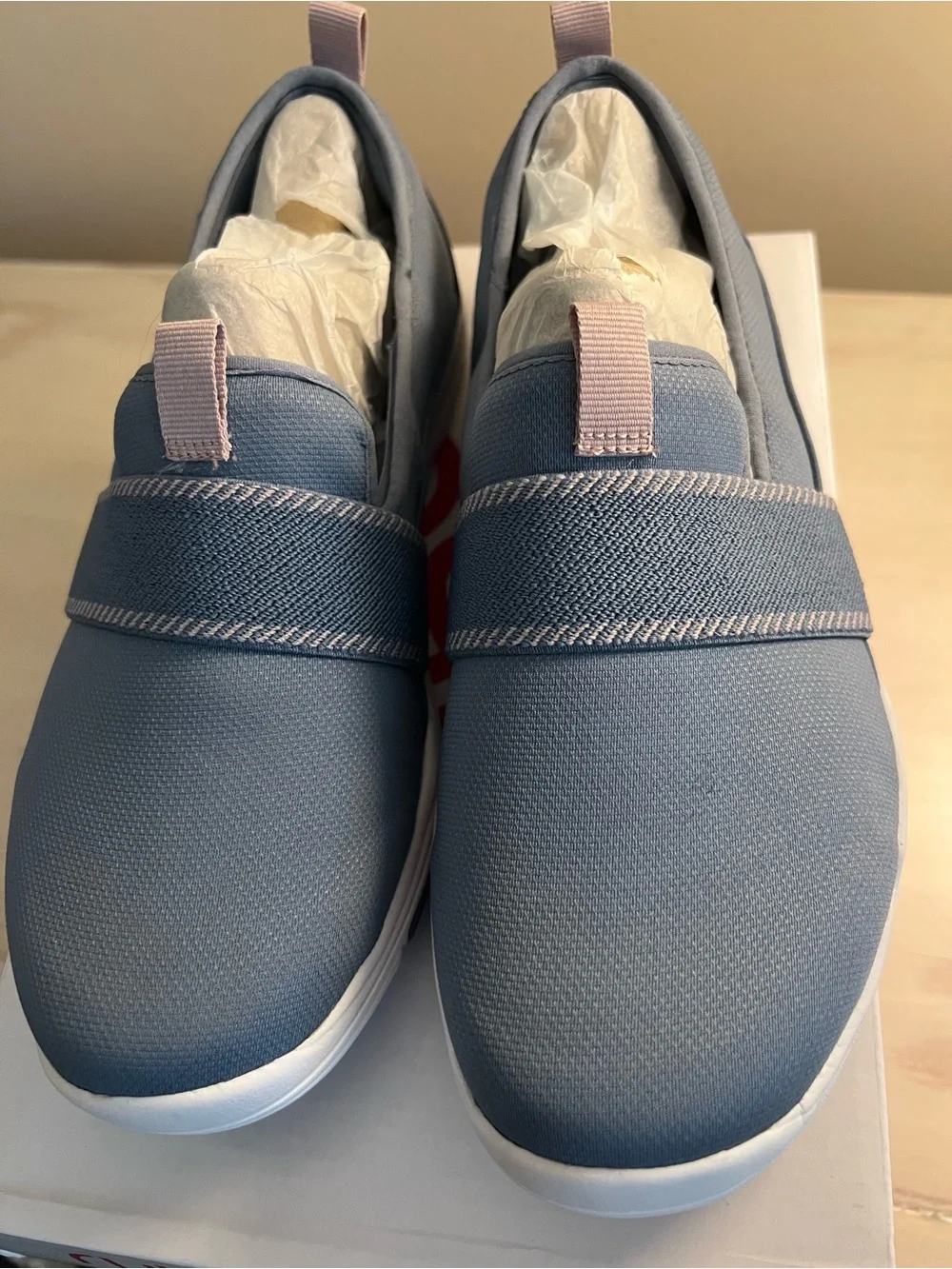 Women’s Slip-On Ryka Sneakers in Light Blue Slip on Size 7.5 New in Box